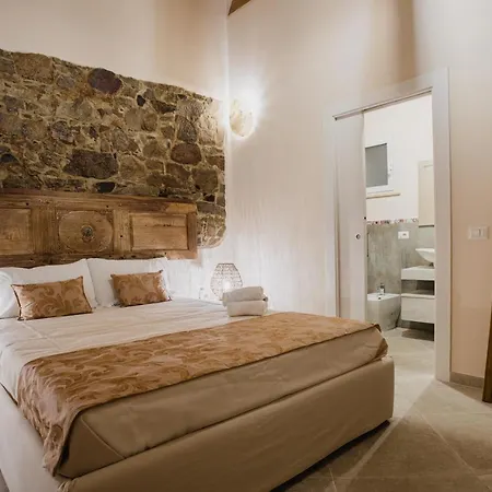 Moon's Tower Suite&rooms Portoscuso