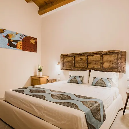 Moon's Tower Suite&rooms 4*