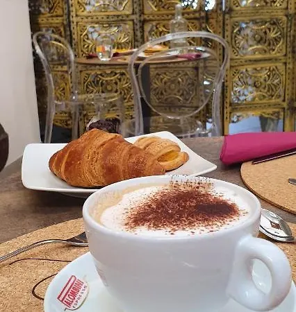 בית הארחה Moon's Tower Suite&rooms פורטוסקוזו