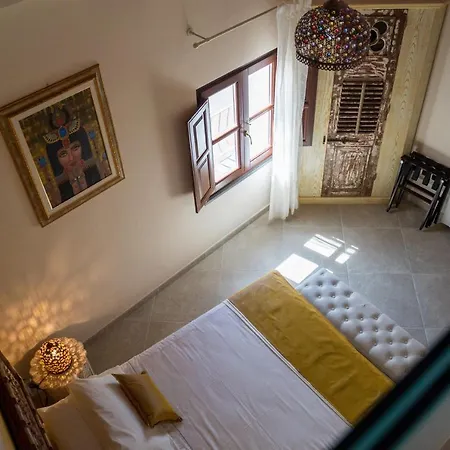 Penzion Moon's Tower Suite&rooms Portoscuso