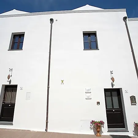 Moon'S Tower Charming Guest House 4* بورتوسكوسو