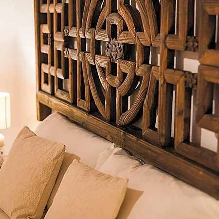 Moon'S Tower Charming Guest House بيت ضيافة 4*