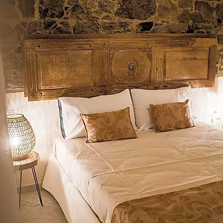 Moon'S Tower Charming Guest House بيت ضيافة بورتوسكوسو
