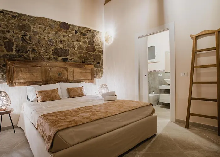 Moon's Tower Suite&rooms Portoscuso