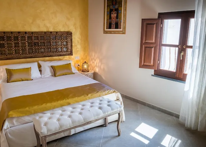 Moon's Tower Suite&rooms 4* Portoscuso