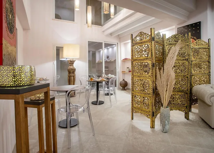 Moon's Tower Suite&rooms 4*